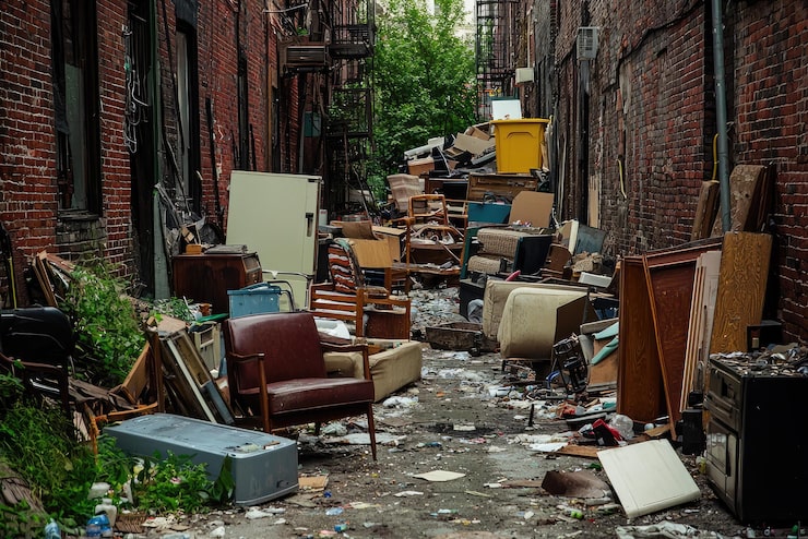 Spring Cleaning: 4 Hazardous Items You Should Discard